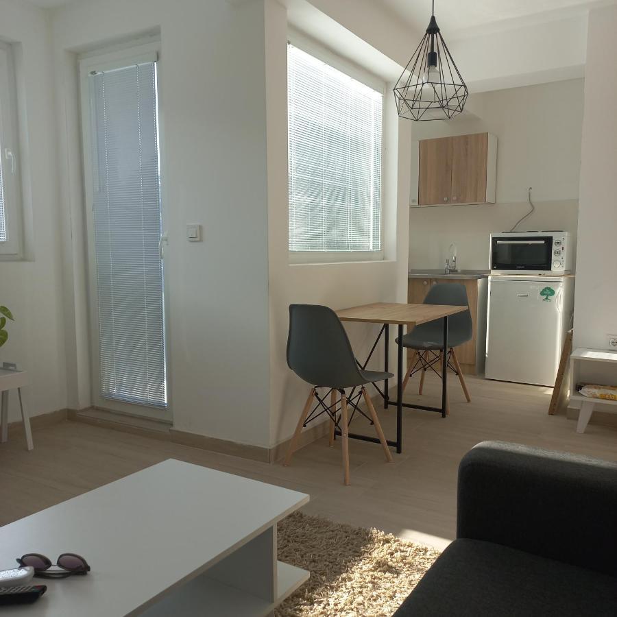 Studio Close To Town Centar Скопие Екстериор снимка